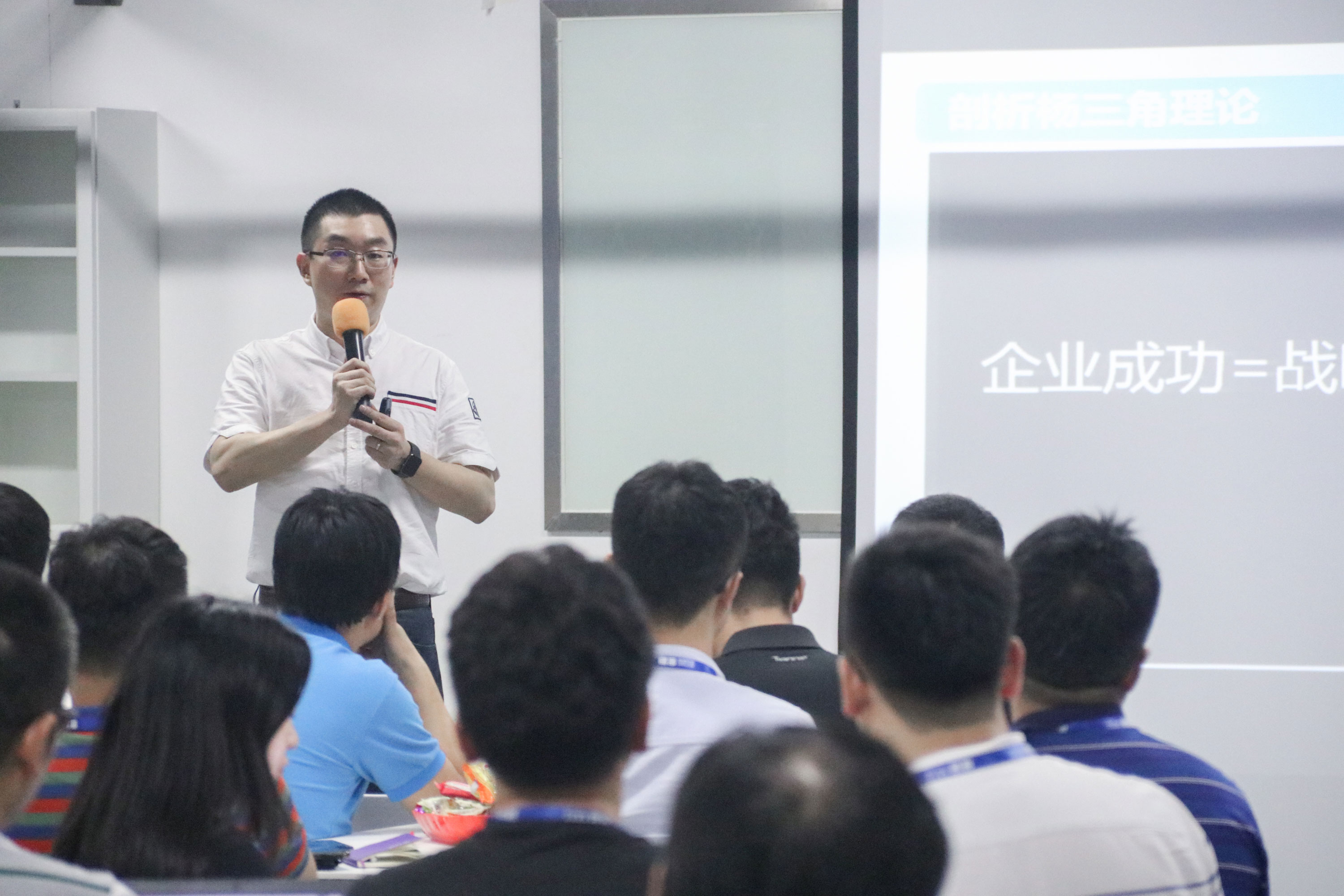 战略成就未来细节决定成败 健客CEO谢方敏做高管分享会探讨建设革新组织能力