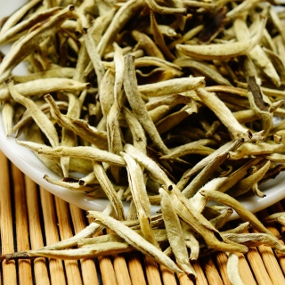 吉顺号普洱生茶银芽150克