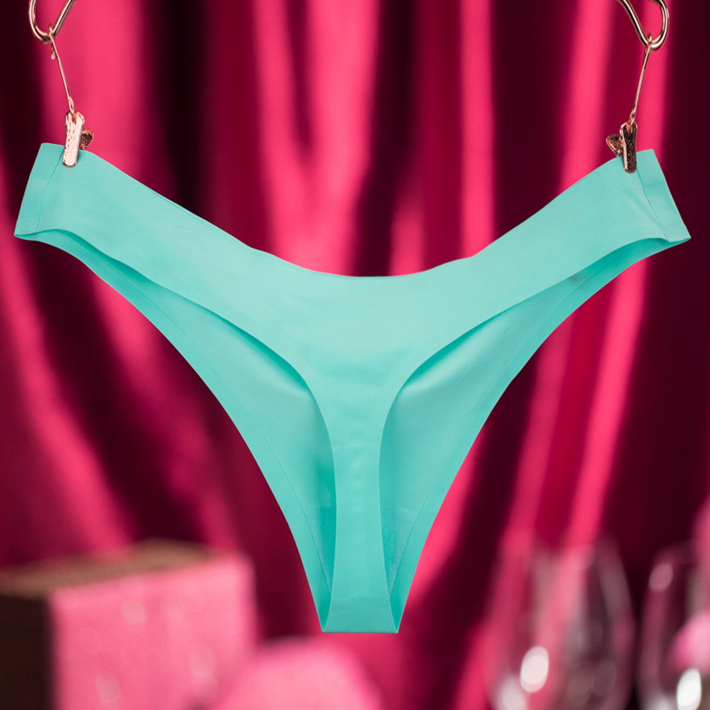 十一爱情趣内衣爽滑无痕冰丝低腰丁字裤1009天蓝色